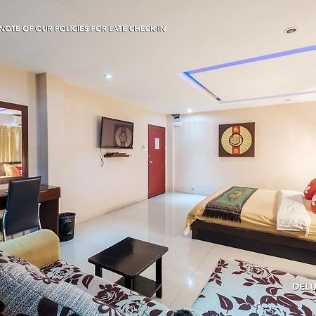 Zen Rooms Lk Metro Pattaya Exterior photo