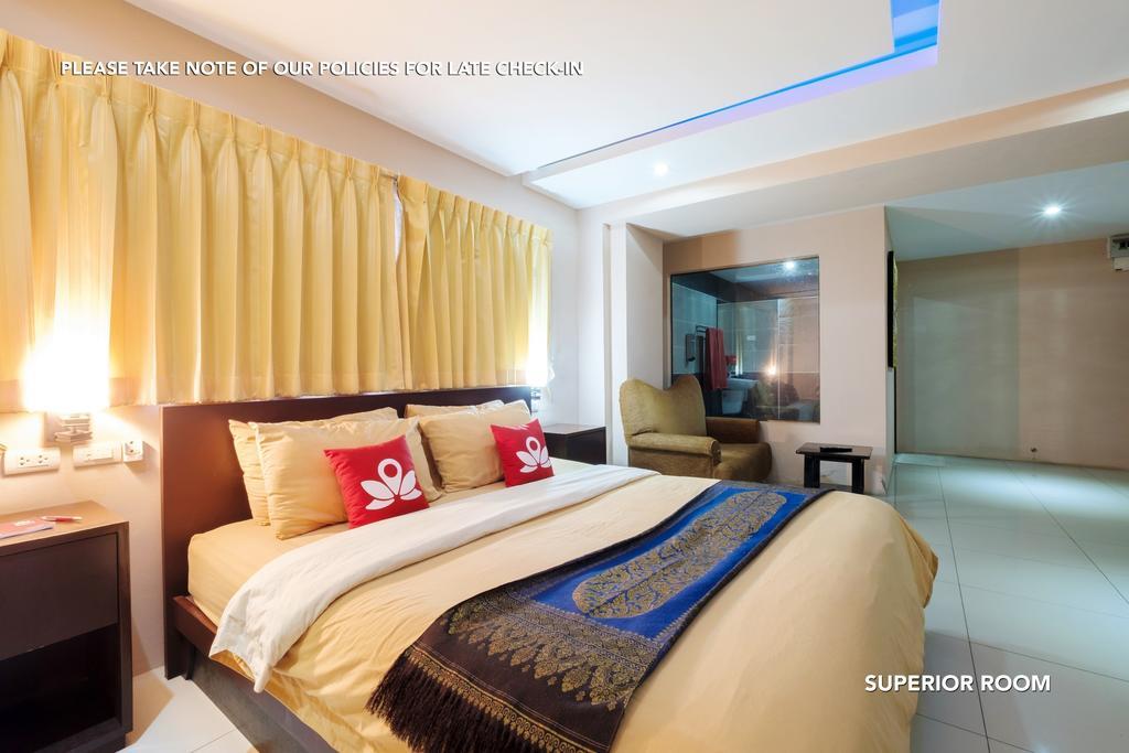 Zen Rooms Lk Metro Pattaya Exterior photo